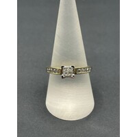 Ladies 9ct Yellow Gold Diamond Ring