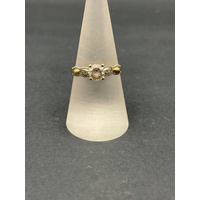 Ladies 9ct Yellow Gold Cubic Zirconia Vintage Design Ring