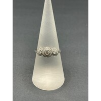 Ladies 9ct White Gold Diamond Ring