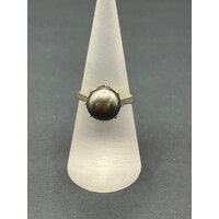 Ladies 9ct Yellow Gold Black Pearl Ring