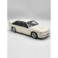 Biante 1/18 Scale Holden VN Commodore SS Group A Development Car Alpine White