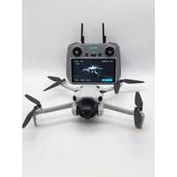 DJI Mini 4 Pro Fly More Combo with 3 x Batteries and Spare Set Blades