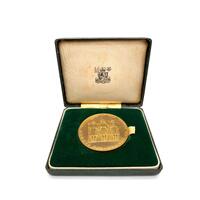 Royal Mint HM Tower Of London Yeomen Warders Commemorative Gold Plated Coin