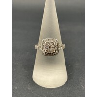 Ladies 9ct Yellow Gold Cluster Diamond Ring