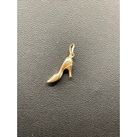 Ladies 9ct Yellow Gold Shoe Heal Pendant