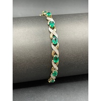 Ladies 9ct Yellow Gold Green Gemstone and Diamond Bracelet