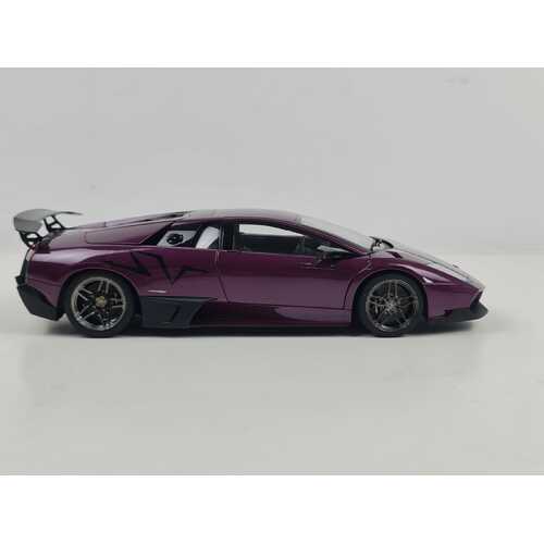 AutoArt 74628 1/18 Lamborghini Murcielago LP670-4 SV Purple Car (Pre-Owned)