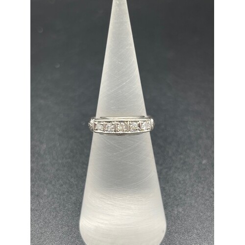 Ladies Solid 9ct 2.8 Grams White Gold Diamond Ring Fine Jewellery Size UK I