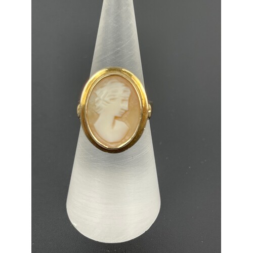 Ladies Solid 9ct Yellow Gold Cameo Fine Jewellery Ring 5.0 Grams Size UK L 1/2 