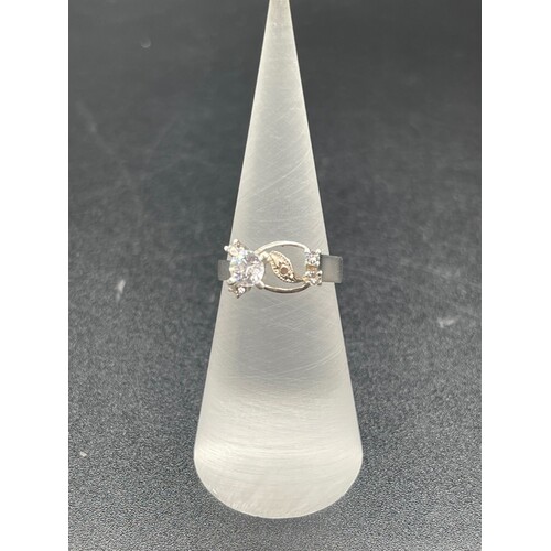 Ladies Solid 2.7 Grams 9ct White Gold CZ Ring Fine Jewellery Size UK K