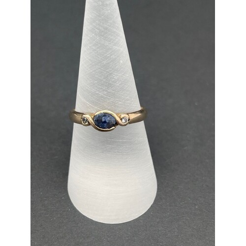 Ladies 9ct Yellow Gold Ring (Pre-Owned)