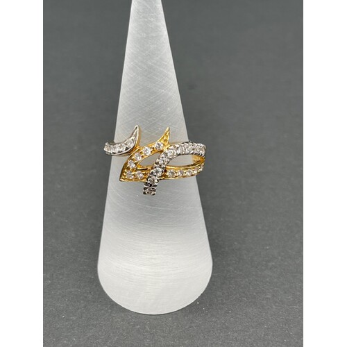 Ladies 18ct Yellow Gold Cubic Zirconia Ring (Pre-Owned)