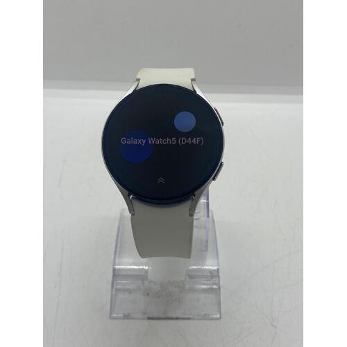 Samsung Galaxy Watch5 44mm LTE + GPS Silver Android Smartwatch