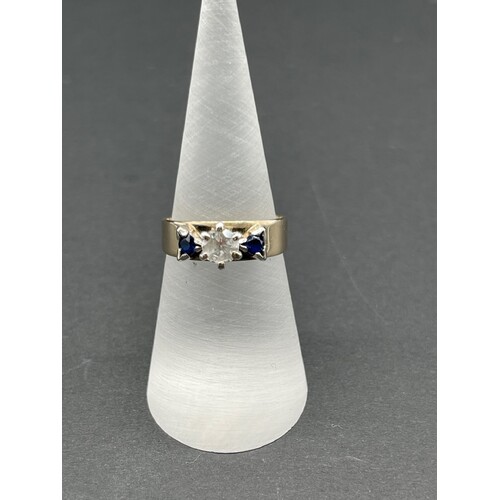 Ladies 9ct Yellow Gold Ring (Pre-Owned)