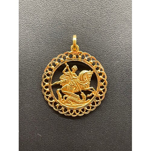 Unisex 21ct Yellow Gold Large Round Pendant (Pre-Owned)