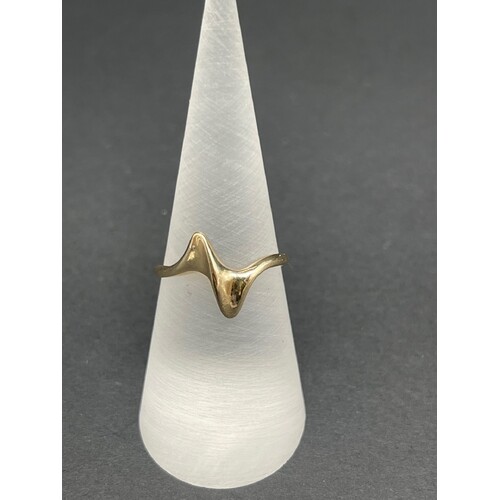 Ladies 9ct Yellow Gold Ring (Pre-Owned)