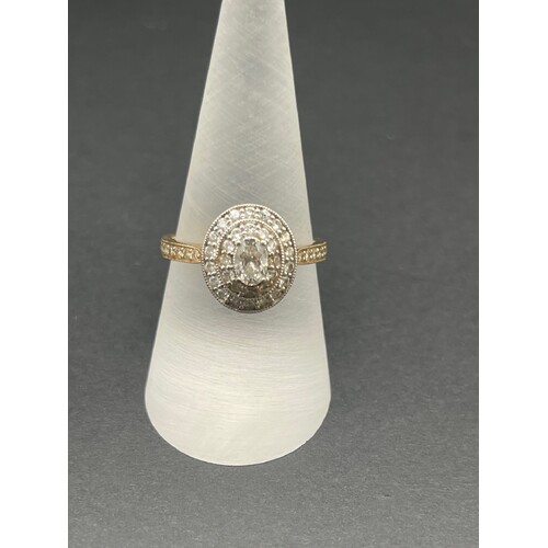 Ladies 14ct Yellow Gold Diamond Ring (Pre-Owned)