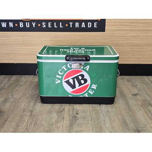 Victoria Bitter 29L Esky Portable Chilling Power Green Finish