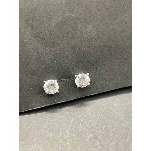 Ladies 18ct White Gold CZ Stud Earrings