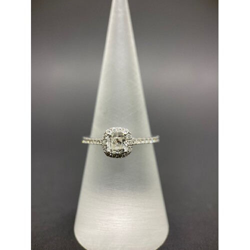 Ladies 18ct White Gold Diamond Engagement Ring