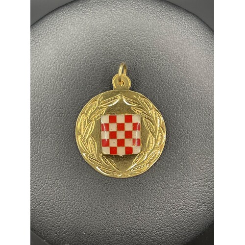 Unisex 18ct Yellow Gold Round Croation Sheild Pendant