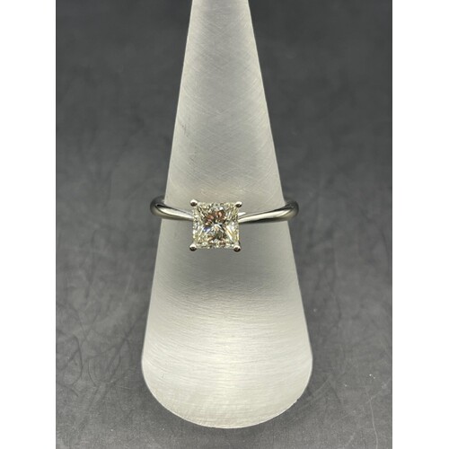 Ladies 14ct White Gold Solitaire Diamond Ring