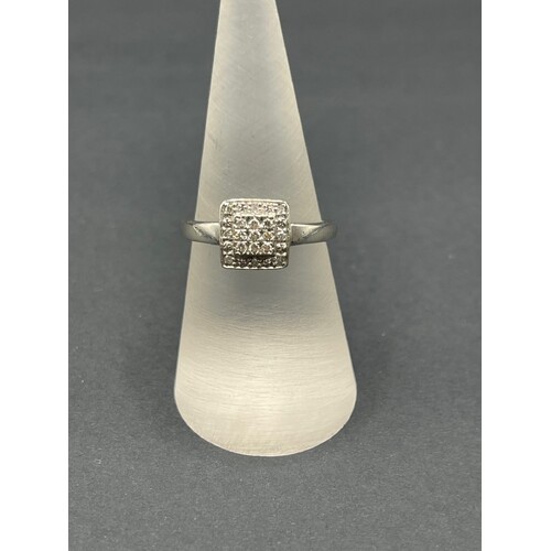 Ladies 9ct White Gold Diamond Ring