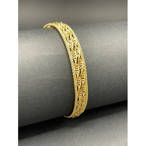 Ladies 9ct Yellow Gold Fancy Link Bracelet