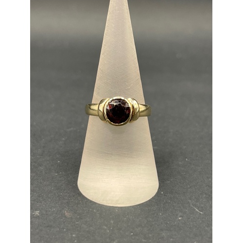 Ladies 9ct Yellow Gold Red Gemstone Ring