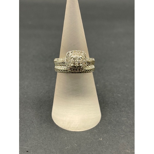 Ladies 9ct Yellow Gold Diamond Cluster Wedding Ring Set