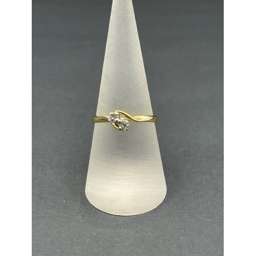 Ladies 18ct Yellow Gold Diamond Ring