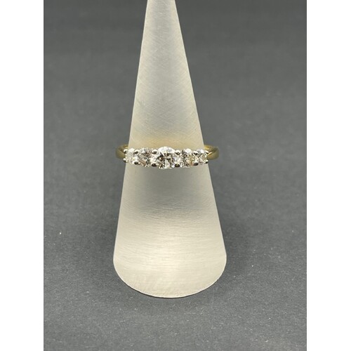 Ladies 18ct Yellow Gold Diamond Ring