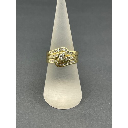 Ladies 18ct Yellow Gold Diamond Ring