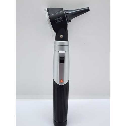 Heine Mini 3000 Diagnostic Set Ophthalmoscope and Otoscope with Case and Handles