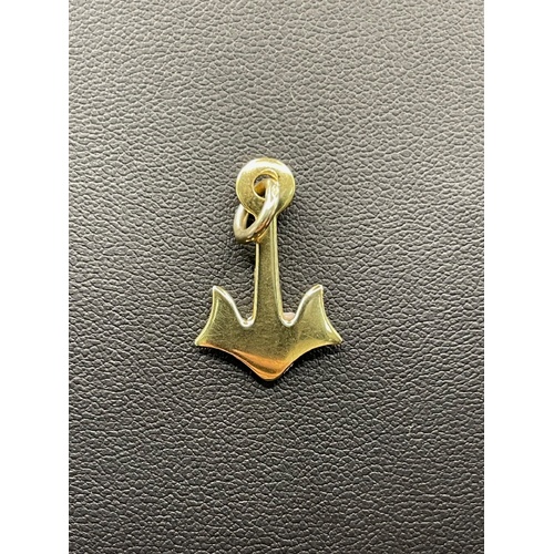 Unisex 18ct Yellow Gold Anchor Pendant