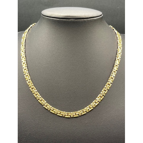 Ladies 18ct Yellow Gold Fancy Flat Link Necklace