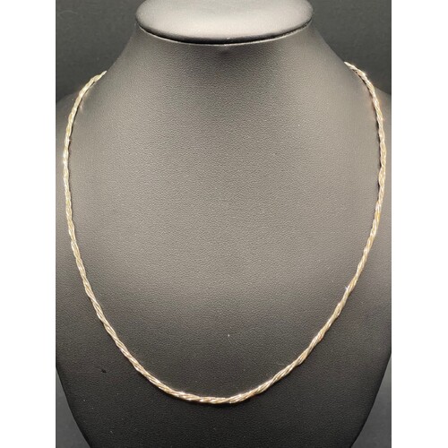 Ladies 18ct Two Tone Gold Twist Link Necklace