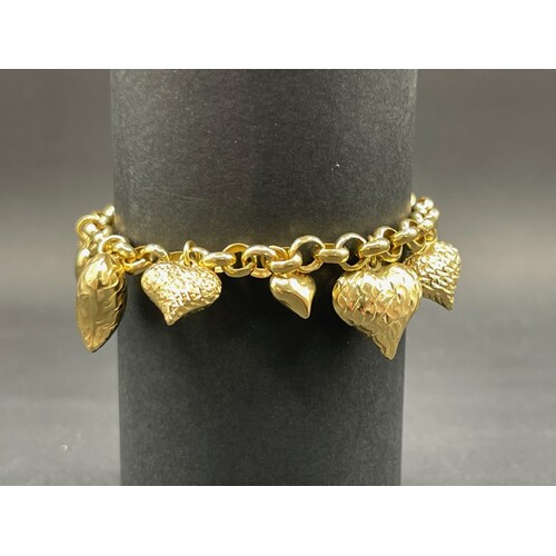 Ladies 18ct Yellow Gold Belcher Link Bubble Heart Charm Bracelet