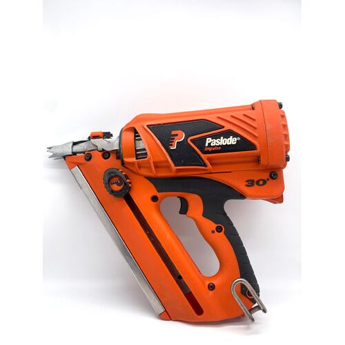 Paslode FrameMaster-Li PowerVent Impulse Framing Nailer B20543P with Accessories