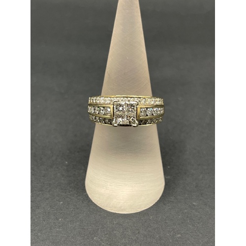 Ladies 14ct Yellow Gold Cluster Diamond Ring