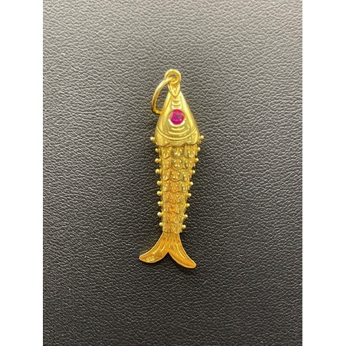 Unisex 22ct Yellow Gold 3D Fish Pendant