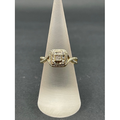 Ladies 10ct Yellow Gold Diamond Cluster Ring