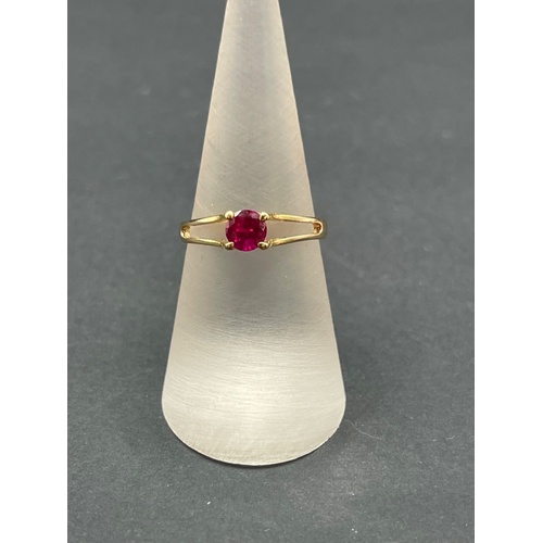 Ladies 21ct Yellow Gold Red Gemstone Ring