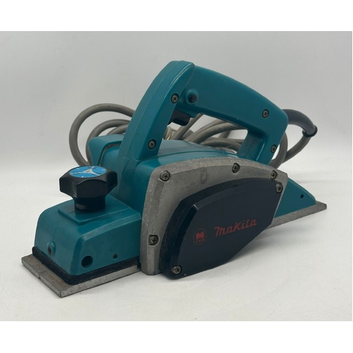 Makita 1900B Electric Corded Planer 240V 50-60Hz