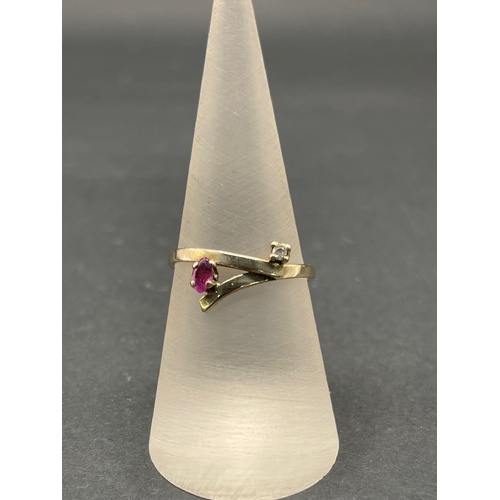 Ladies 9ct Yellow Gold Red Gemstone and Diamond Ring