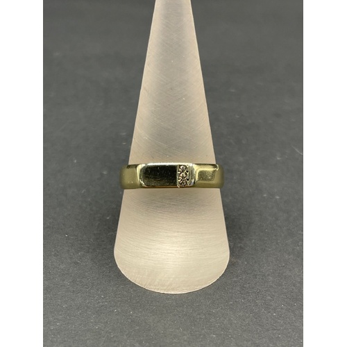 Mens 9ct Yellow Gold Diamond Ring