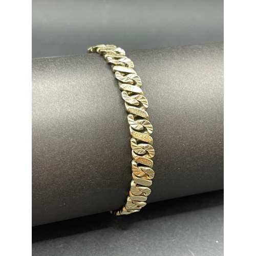 Mens 9ct Yellow Gold Diamond Cut Curb Link Bracelet