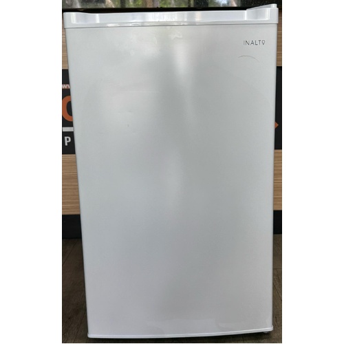 Inalto 84L 240V 3 Drawer Upright Freezer IUF92W