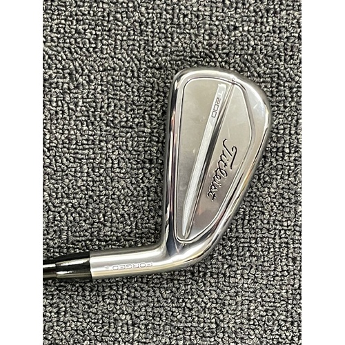 Titleist T200 Golf Club