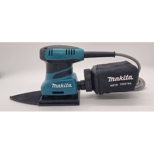 Makita Finishing Sander in Case 1660784 BO4565